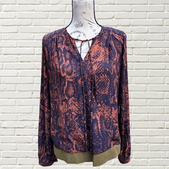CABI -566 snake print navy orange faux‎ wrap blouse Small - Picture 3 of 4